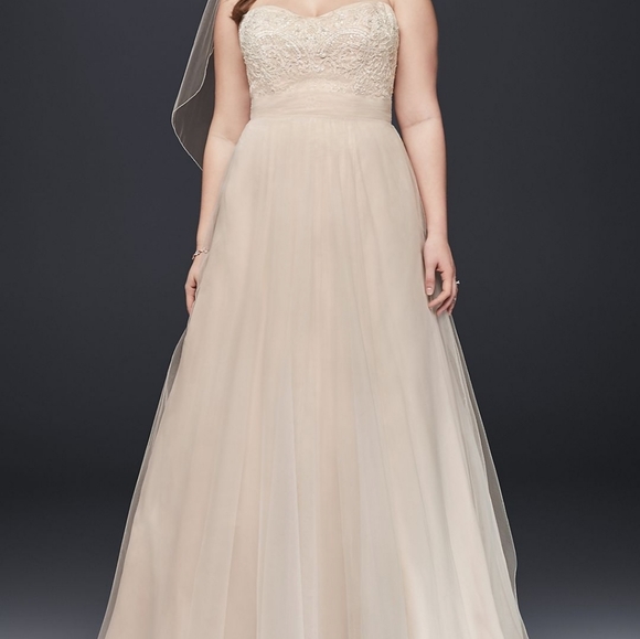 Wedding dress - Picture 7 of 7